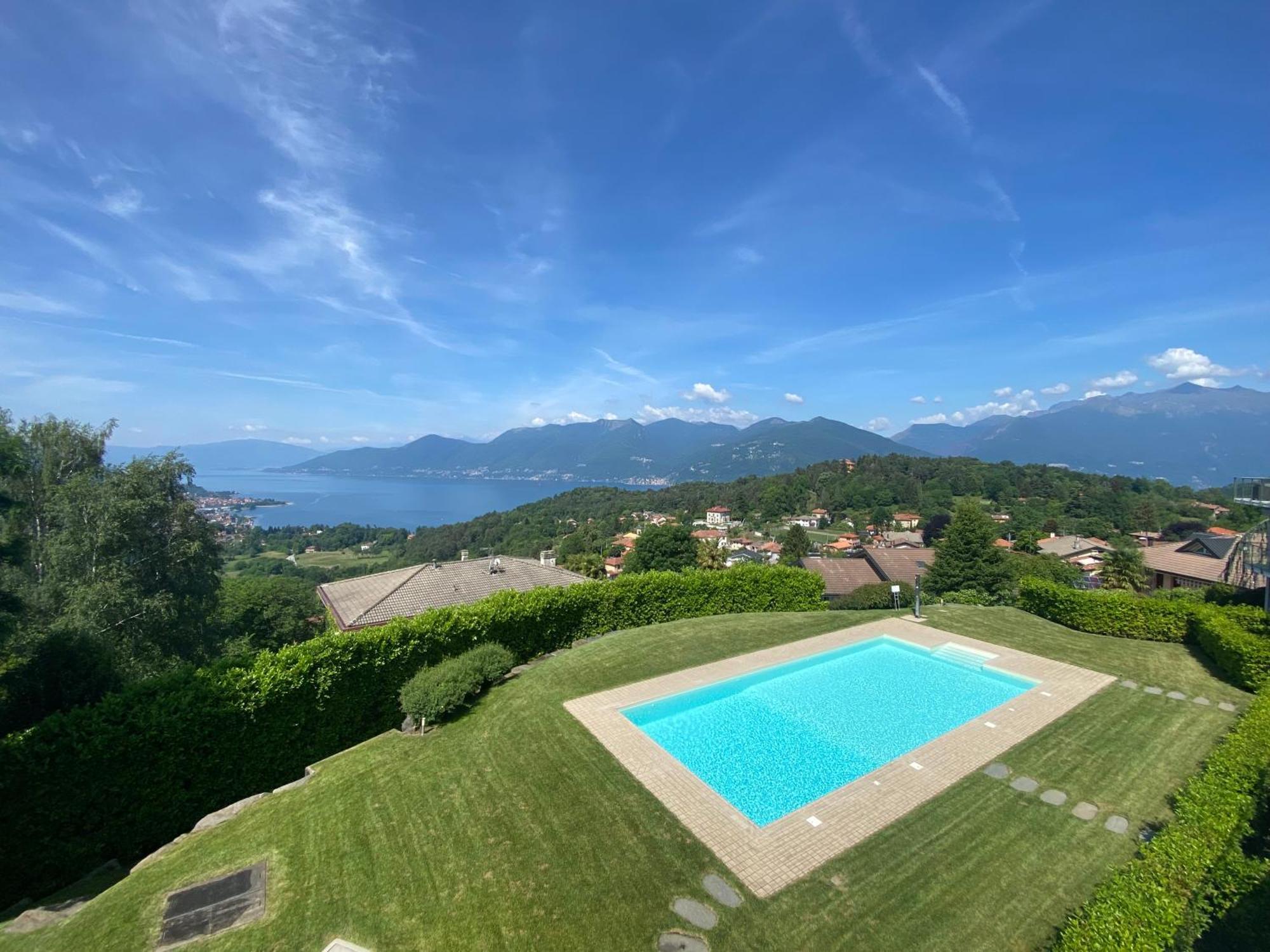 Appartamento Roggiolo Luino Exteriér fotografie